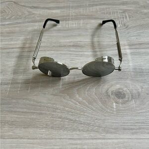 NWOT Vintage Round Metal Sunglasses Unisex Retro Style- Black Mirror
